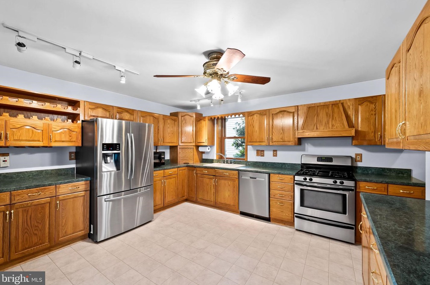 1246 48 St, Baltimore MD 21224-3114 exterior