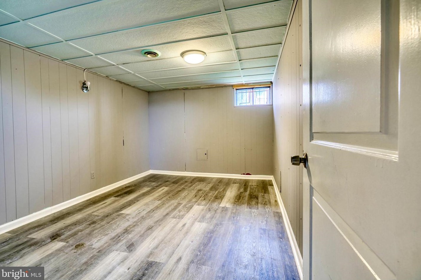 8112 Sagramore Rd, Baltimore MD  21237-1629 exterior