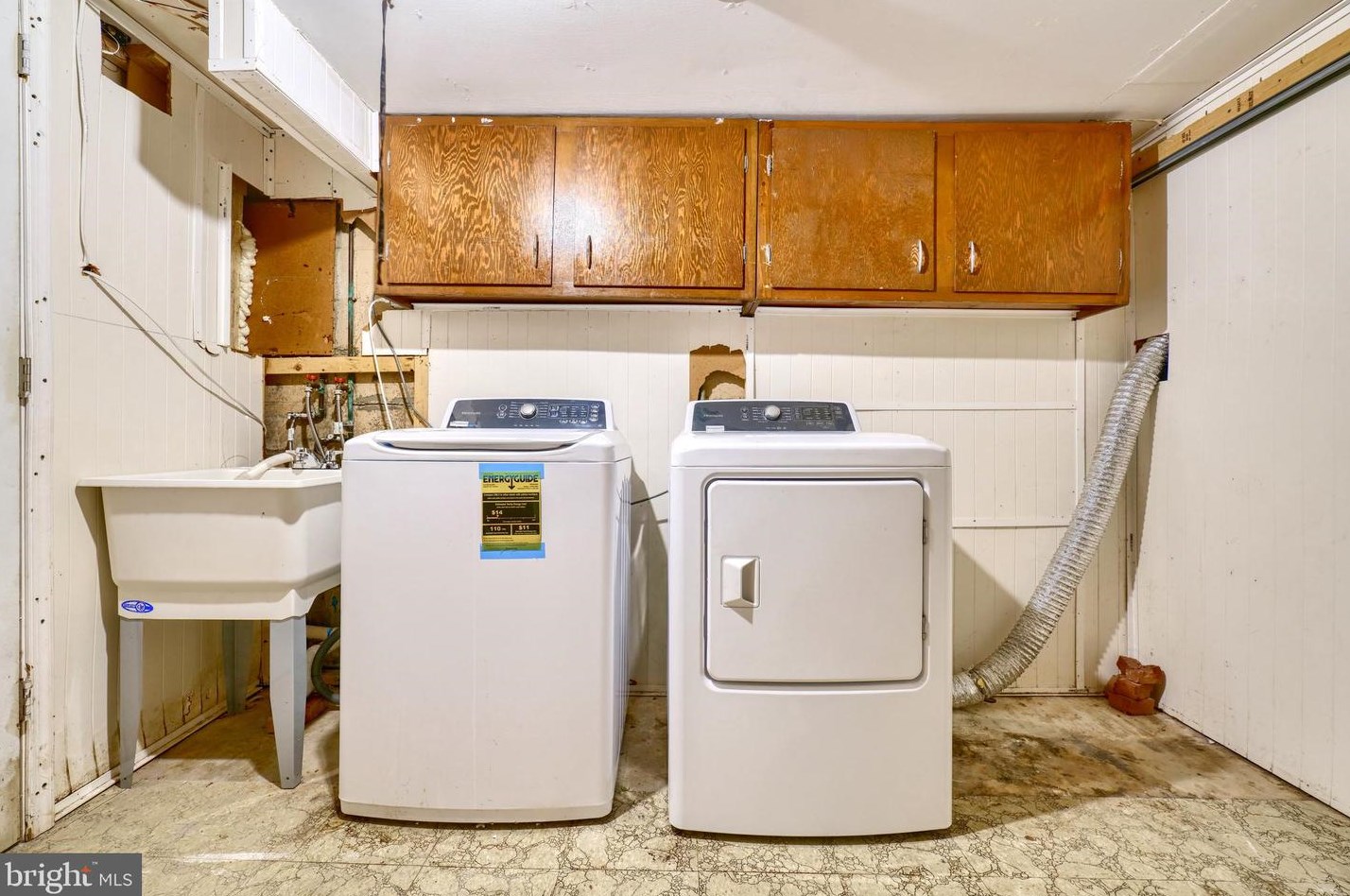 8112 Sagramore Rd, Baltimore MD  21237-1629 exterior