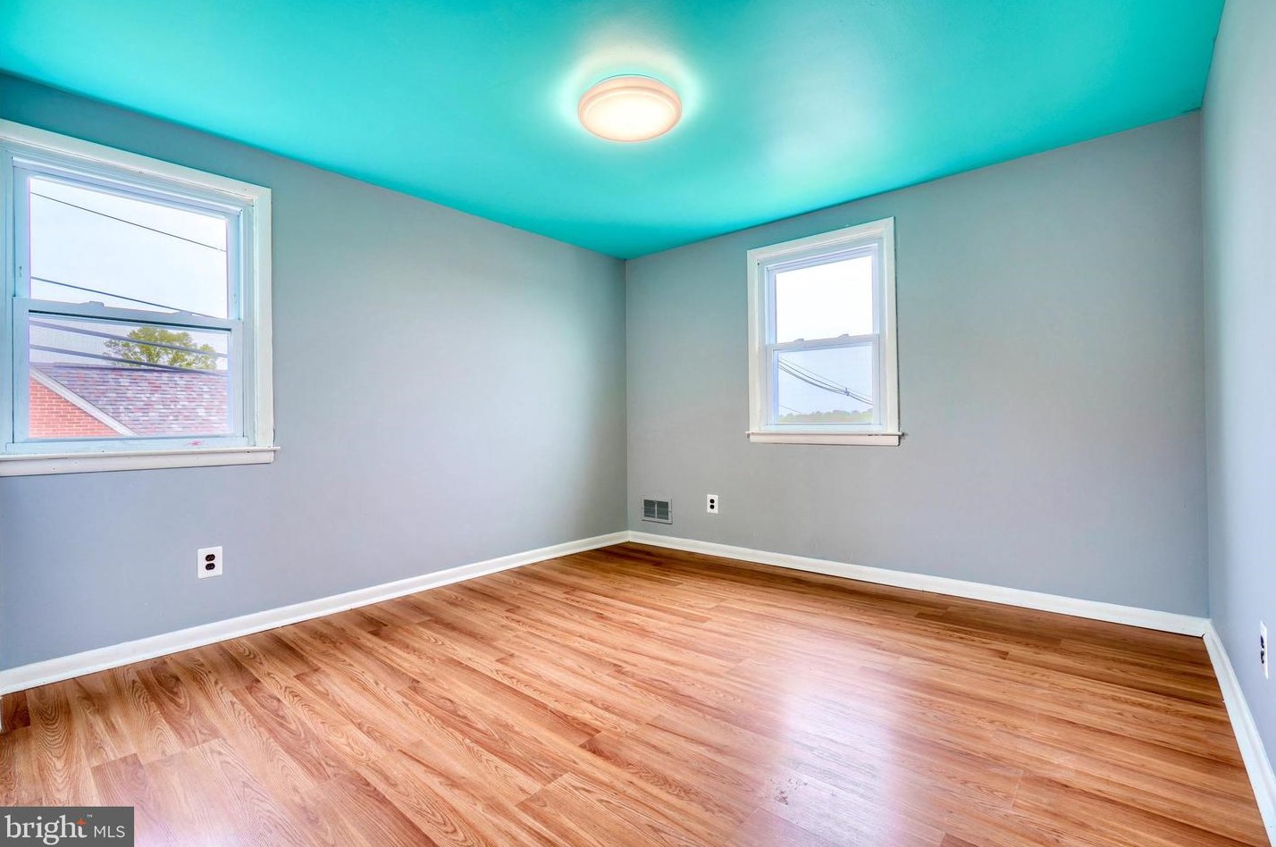 8112 Sagramore Rd, Baltimore MD  21237-1629 exterior