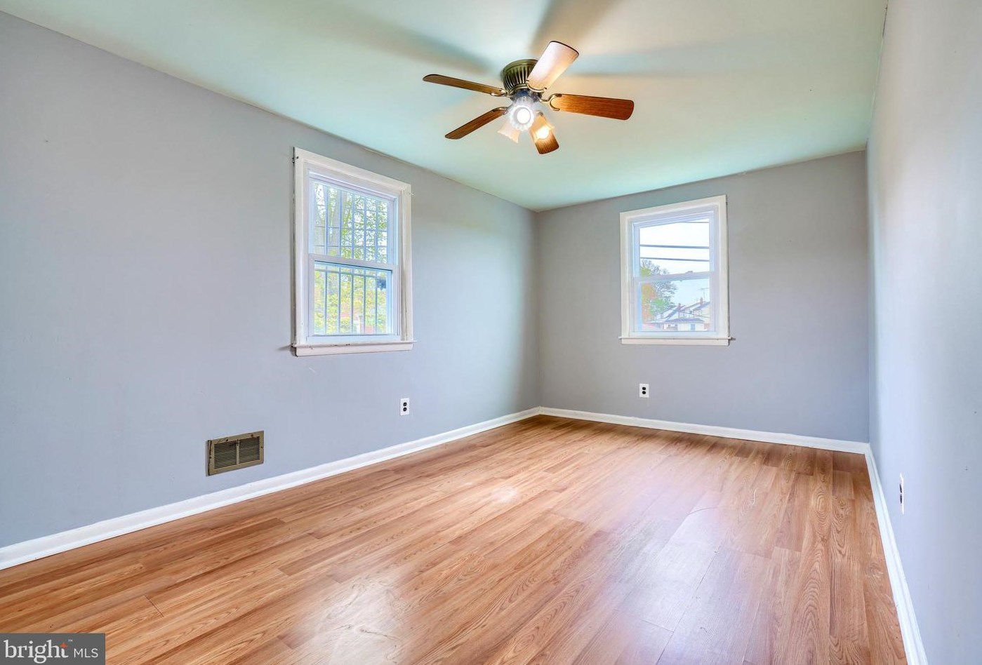 8112 Sagramore Rd, Baltimore MD  21237-1629 exterior