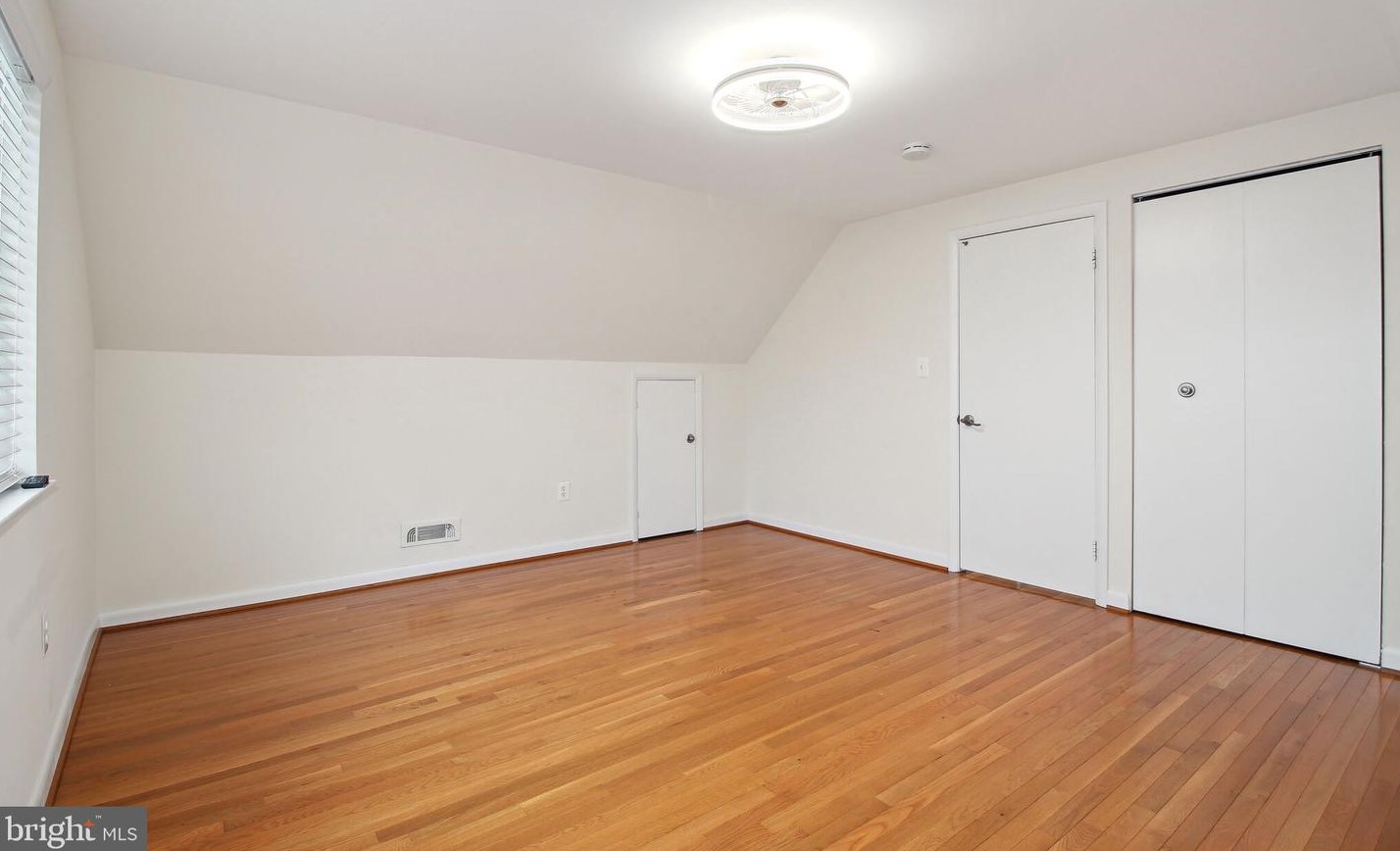 6122 Wheatland Rd, Baltimore MD  21228-2762 exterior