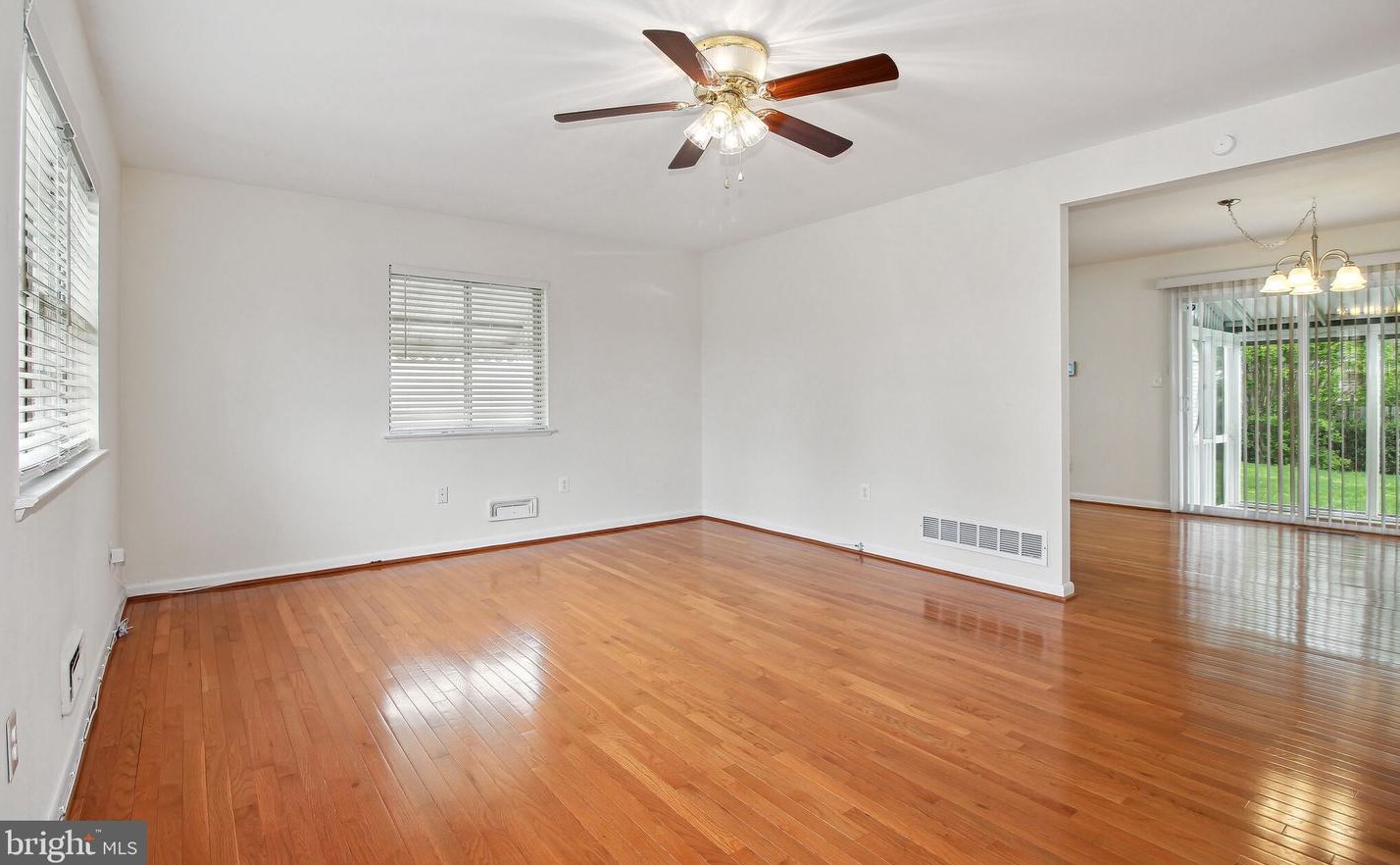 6122 Wheatland Rd, Baltimore MD  21228-2762 exterior