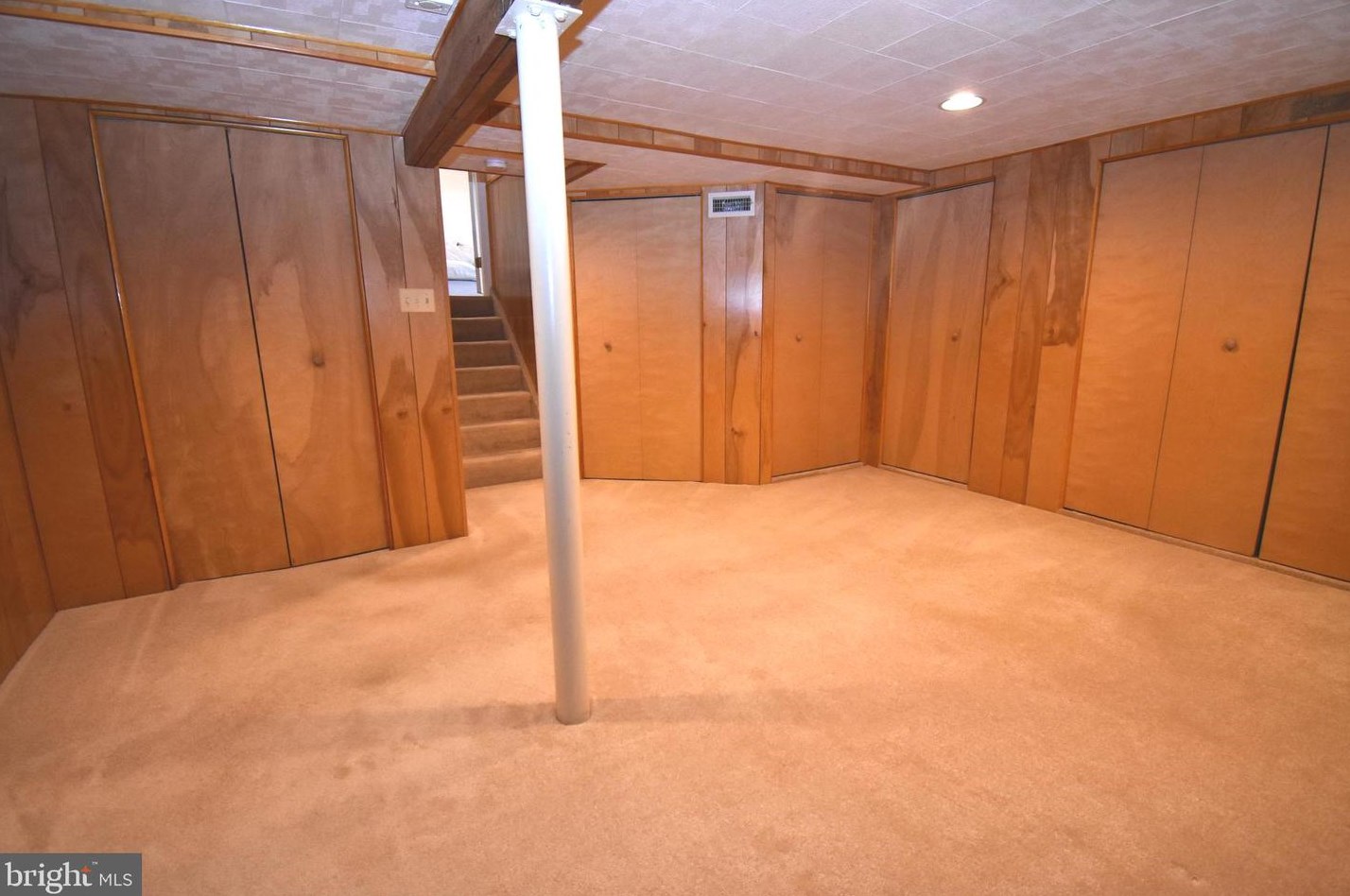 1403 Mount Airy Rd, Baltimore MD  21237-1821 exterior