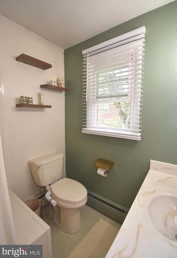 1403 Mount Airy Rd, Baltimore MD  21237-1821 exterior