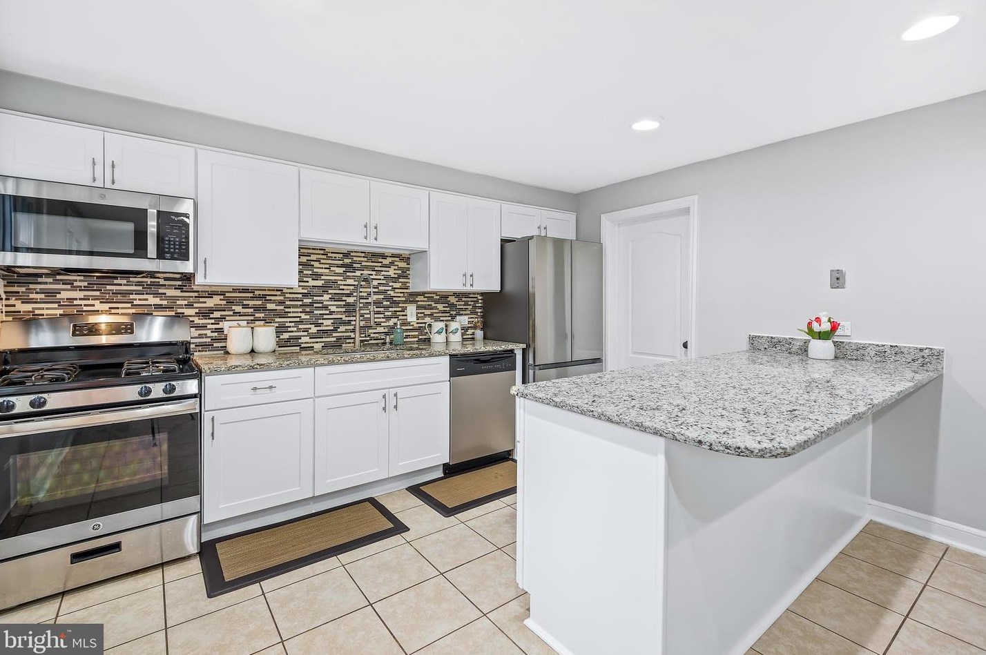 1193 Granville Rd, Baltimore MD 21207-4933 exterior