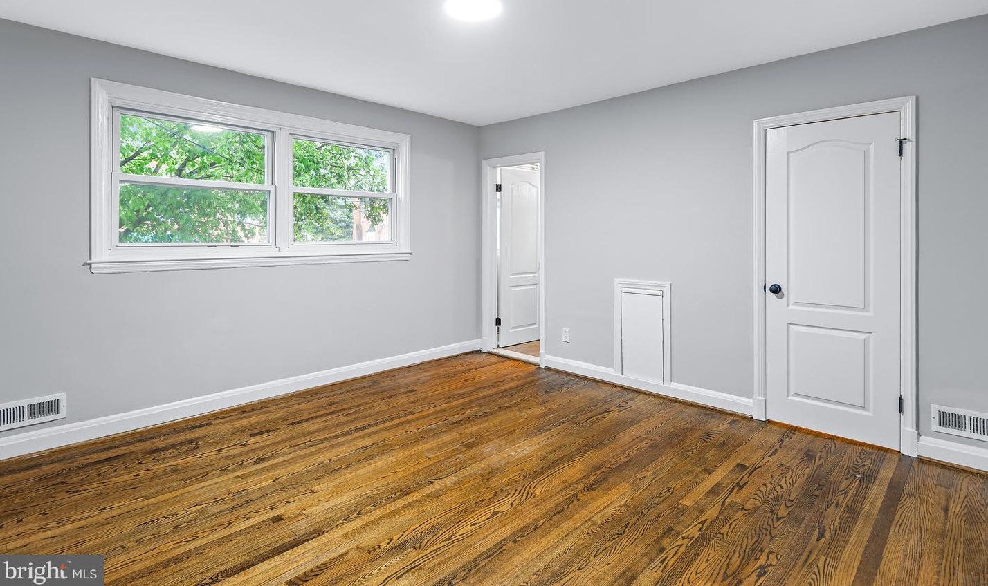 1193 Granville Rd, Baltimore MD 21207-4933 exterior