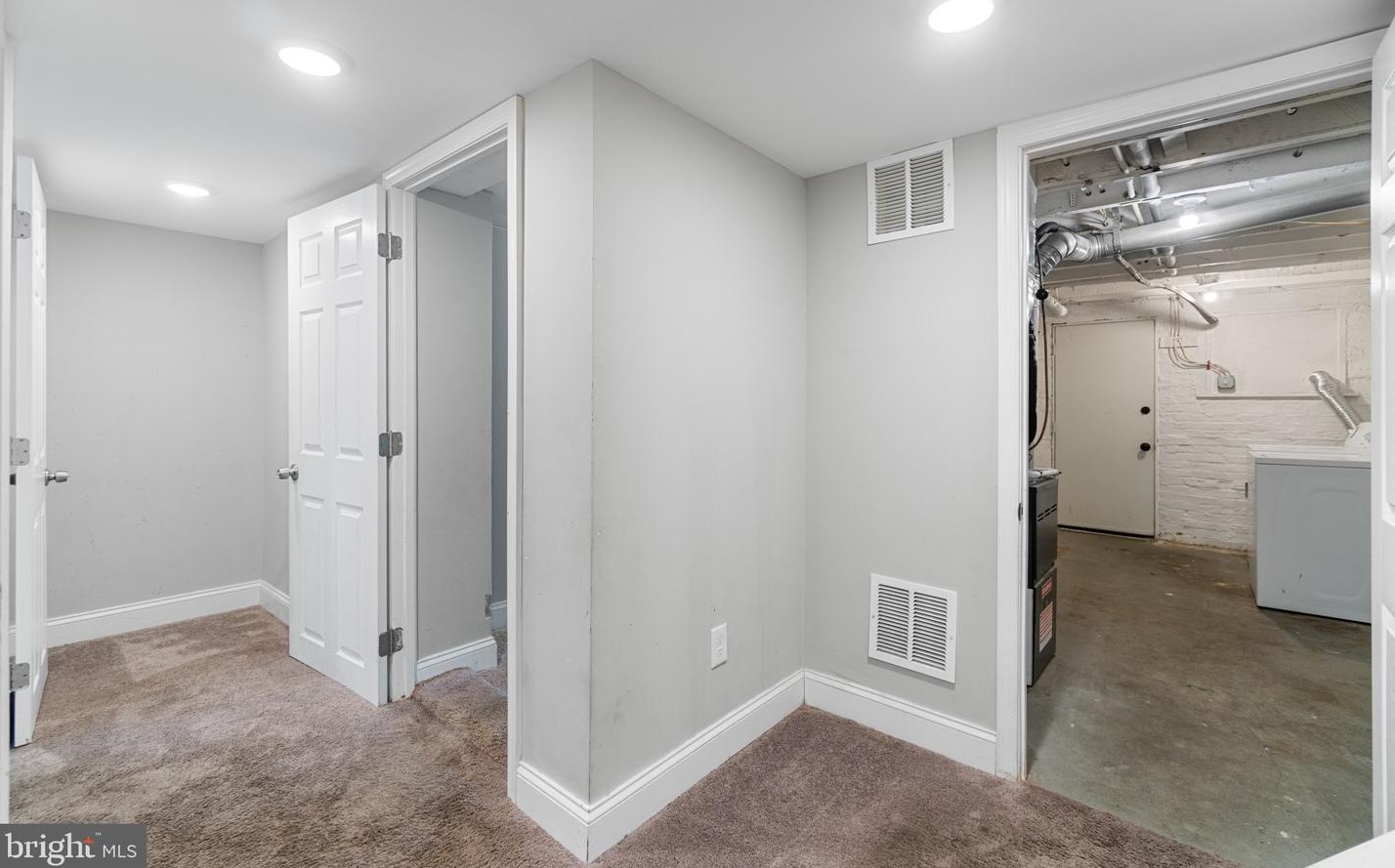 127 Ventnor Ter, Baltimore MD  21222-4250 exterior