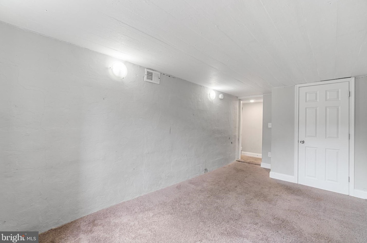 127 Ventnor Ter, Baltimore MD  21222-4250 exterior