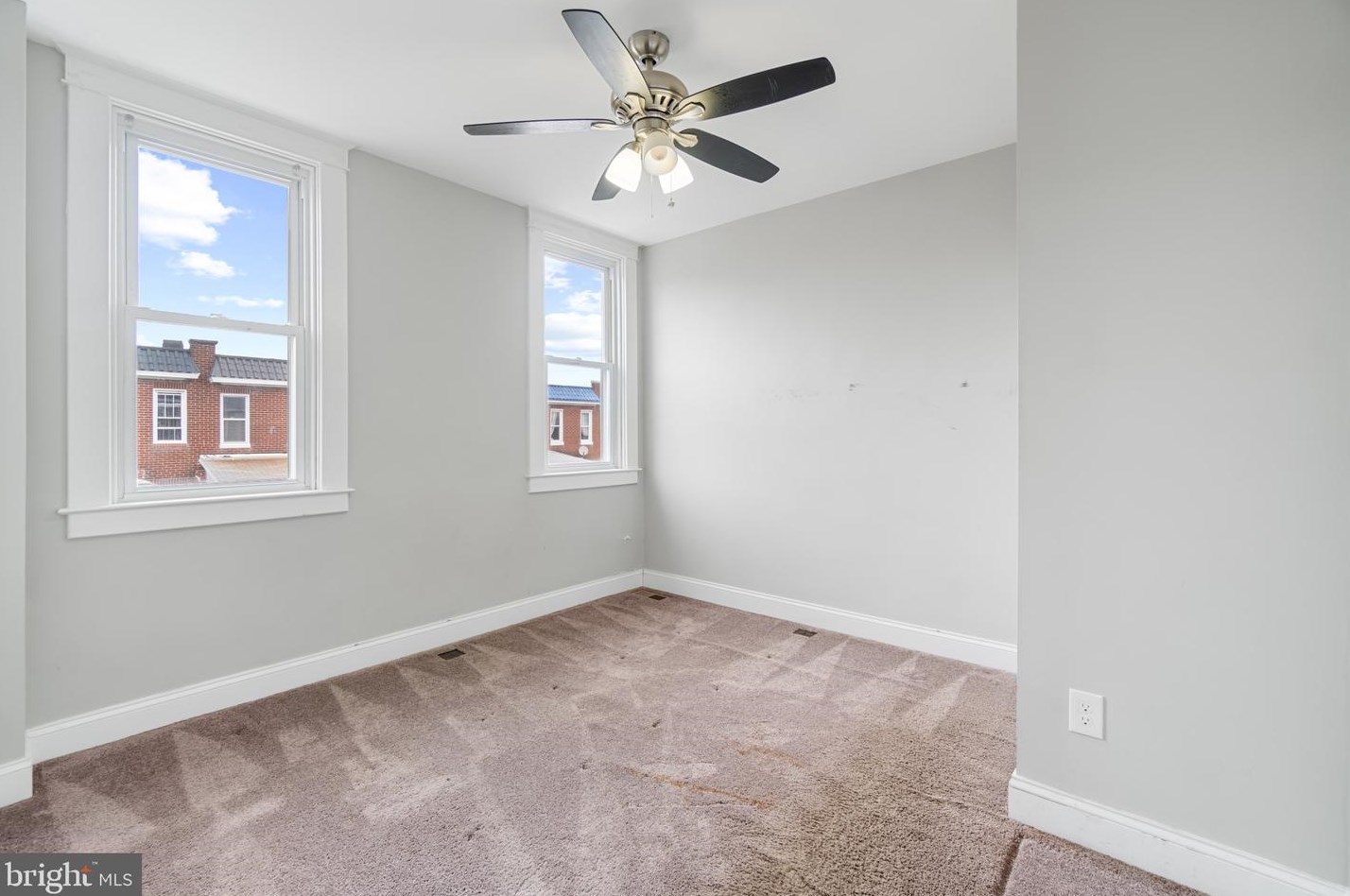 127 Ventnor Ter, Baltimore MD  21222-4250 exterior
