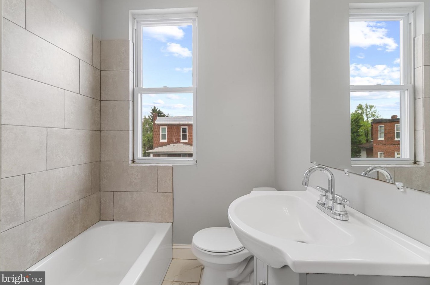 127 Ventnor Ter, Baltimore MD  21222-4250 exterior