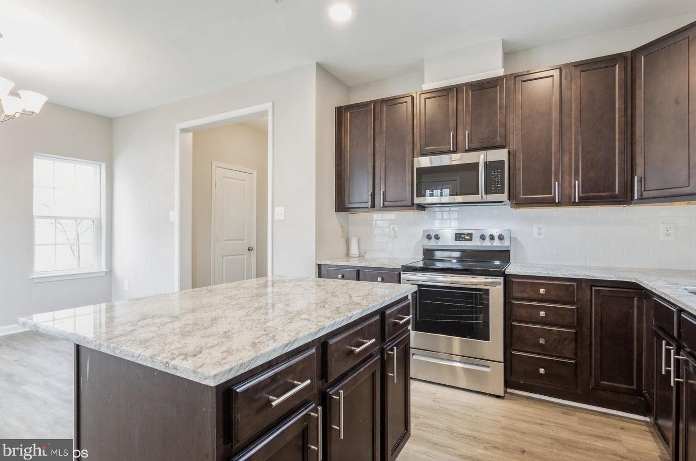 1616 Renaissance Dr, Baltimore MD 21221-2624 exterior