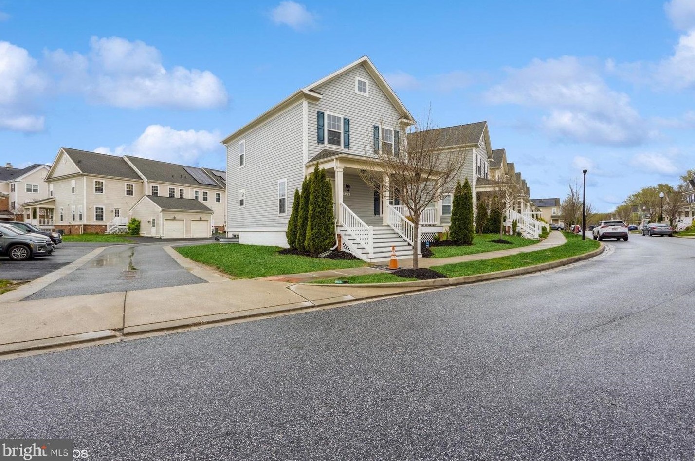 1616 Renaissance Dr, Baltimore MD 21221-2624 exterior