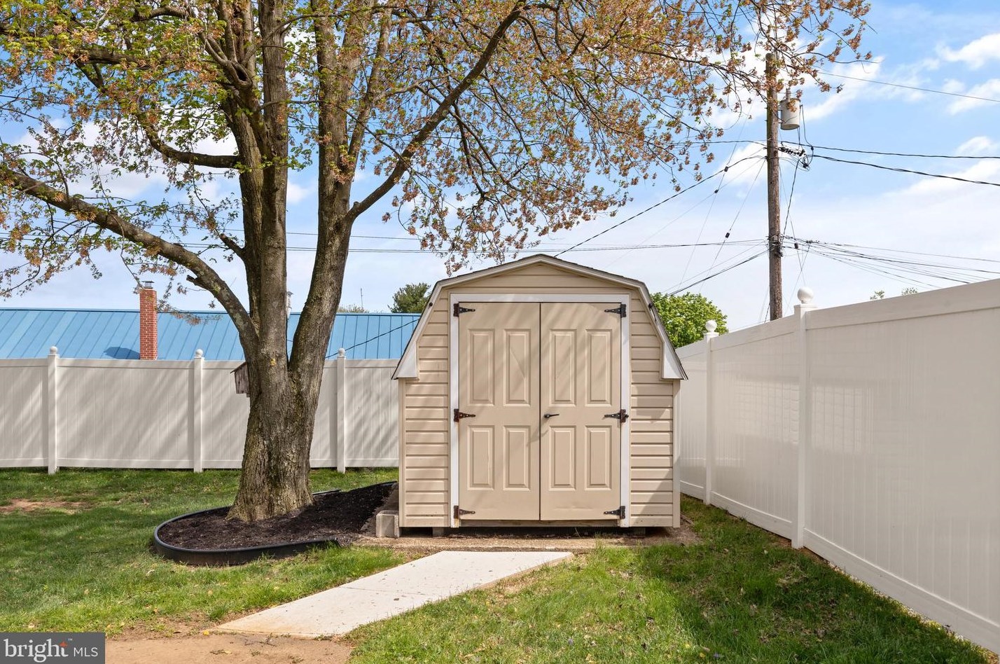 827 Scarlett Dr, Baltimore MD  21286-2910 exterior