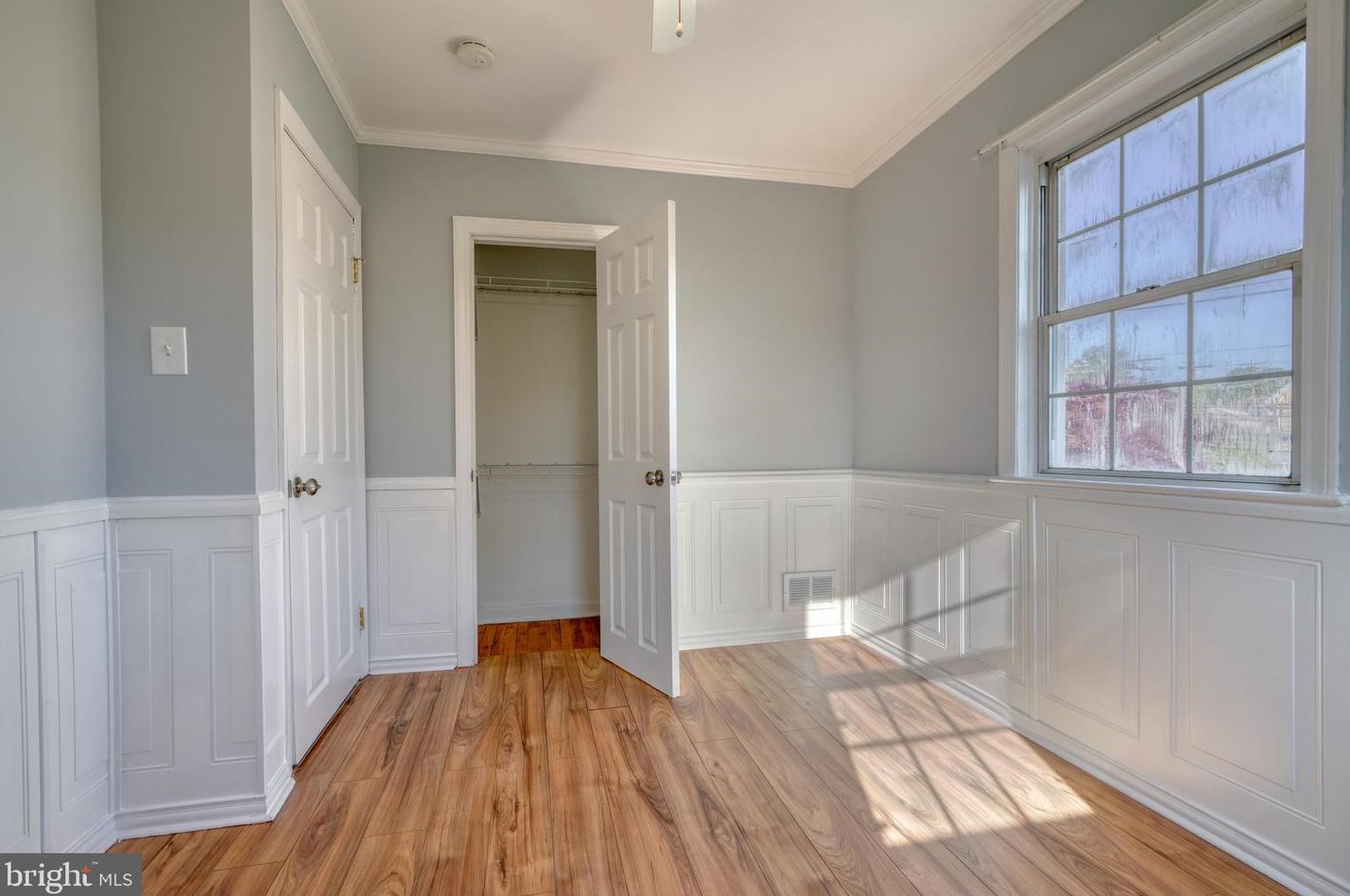 4700 Kenwood Ave, Baltimore MD  21206-1327 exterior