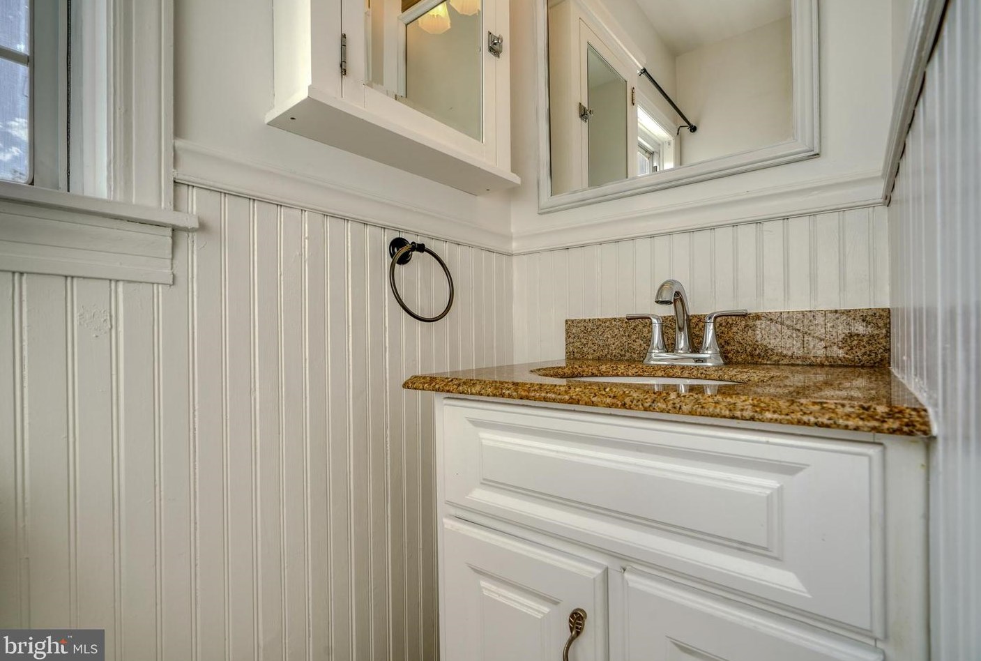 4700 Kenwood Ave, Baltimore MD  21206-1327 exterior