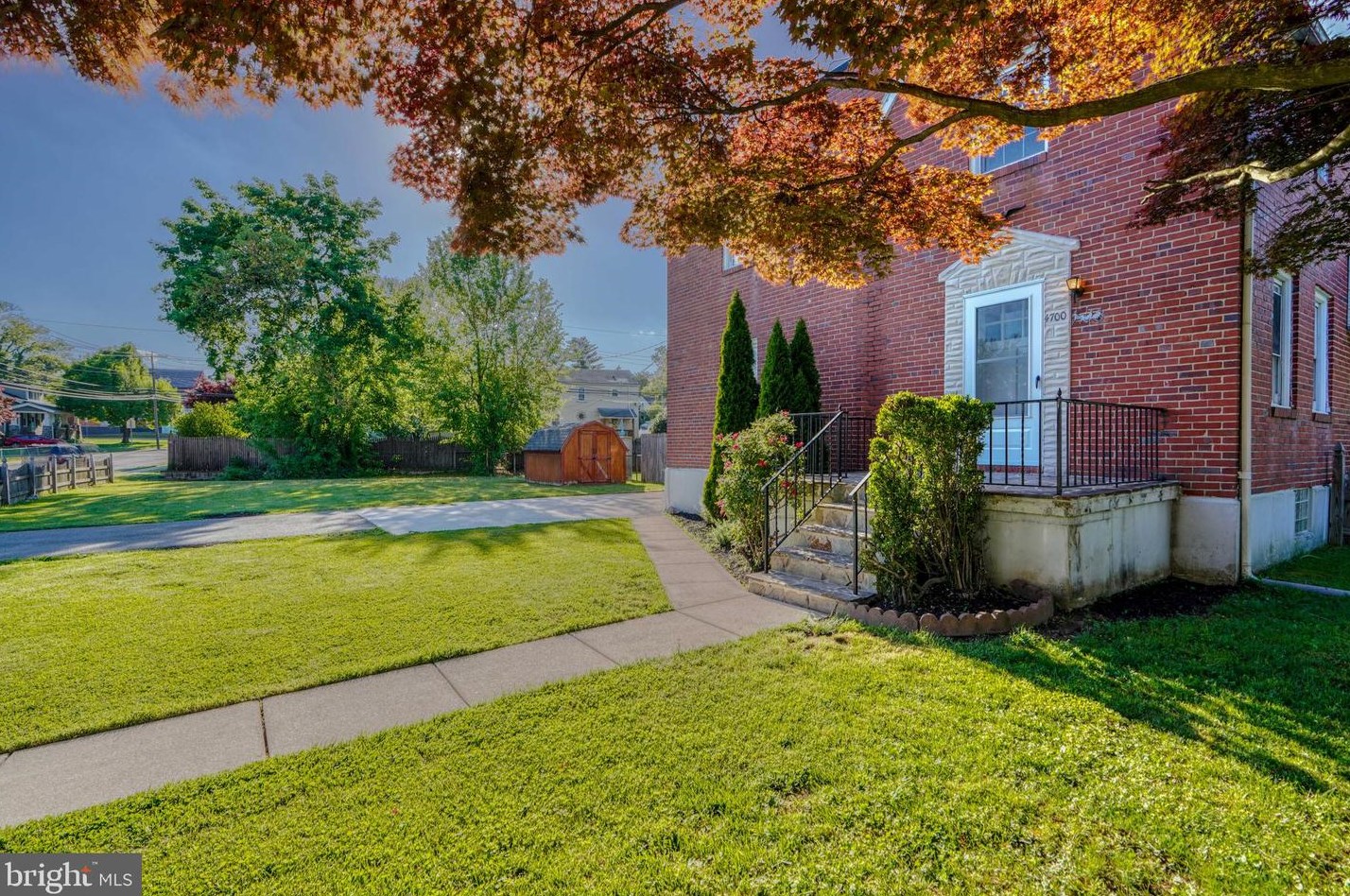 4700 Kenwood Ave, Baltimore MD  21206-1327 exterior