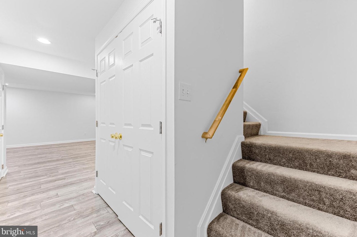 8218 Selwin Ct, Baltimore MD  21237-3363 exterior