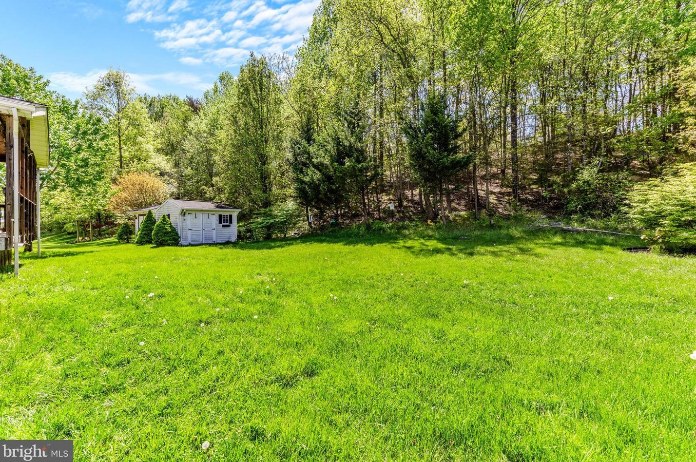 8218 Selwin Ct, Baltimore MD  21237-3363 exterior