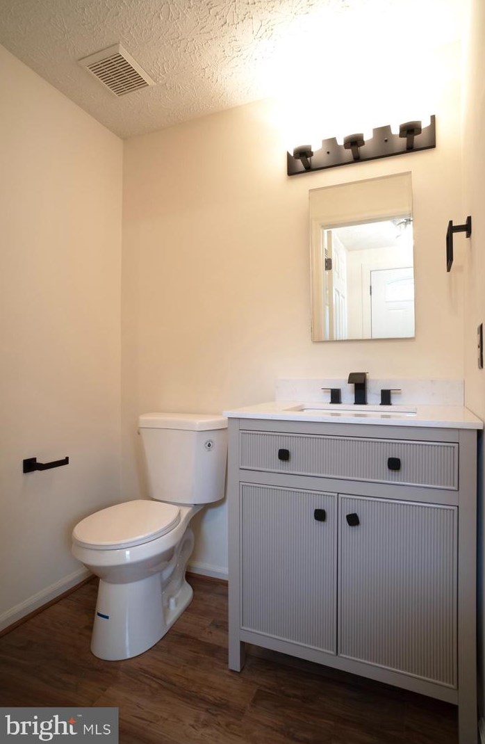 27 Ramsgate Ct, Baltimore MD  21227-3851 exterior