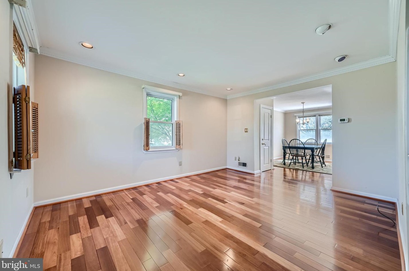 8327 Dalesford Rd, Baltimore MD 21234-5223 exterior