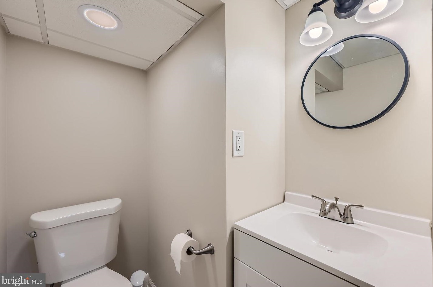 8327 Dalesford Rd, Baltimore MD 21234-5223 exterior