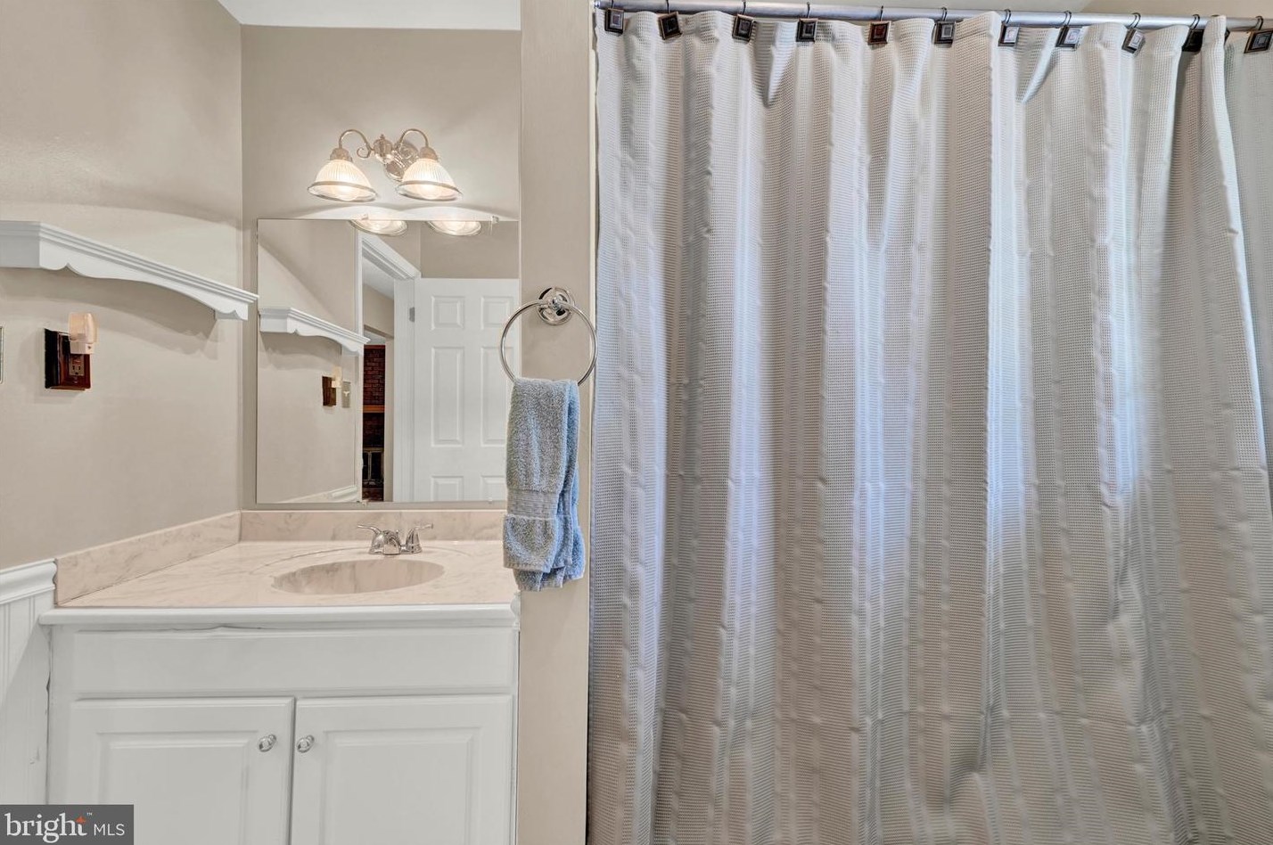 4537 Fitch Ave, Baltimore MD 21236-3913 exterior