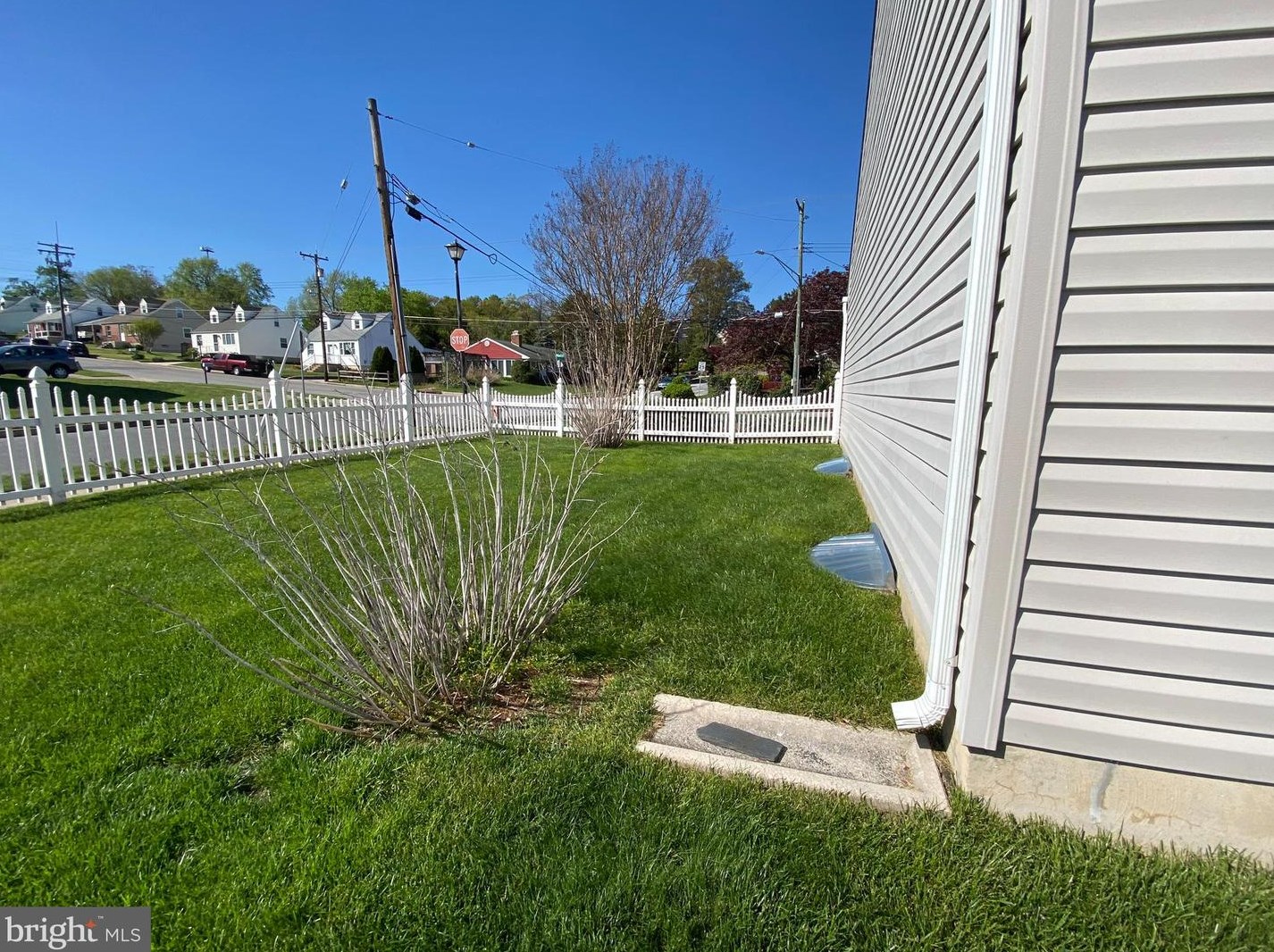 4537 Fitch Ave, Baltimore MD 21236-3913 exterior