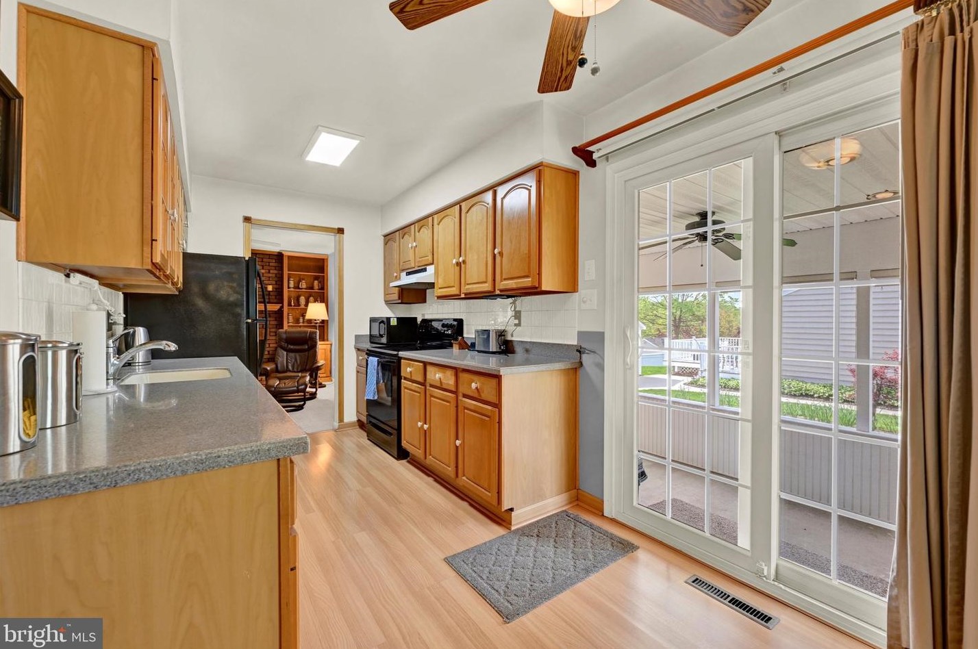 4537 Fitch Ave, Baltimore MD 21236-3913 exterior