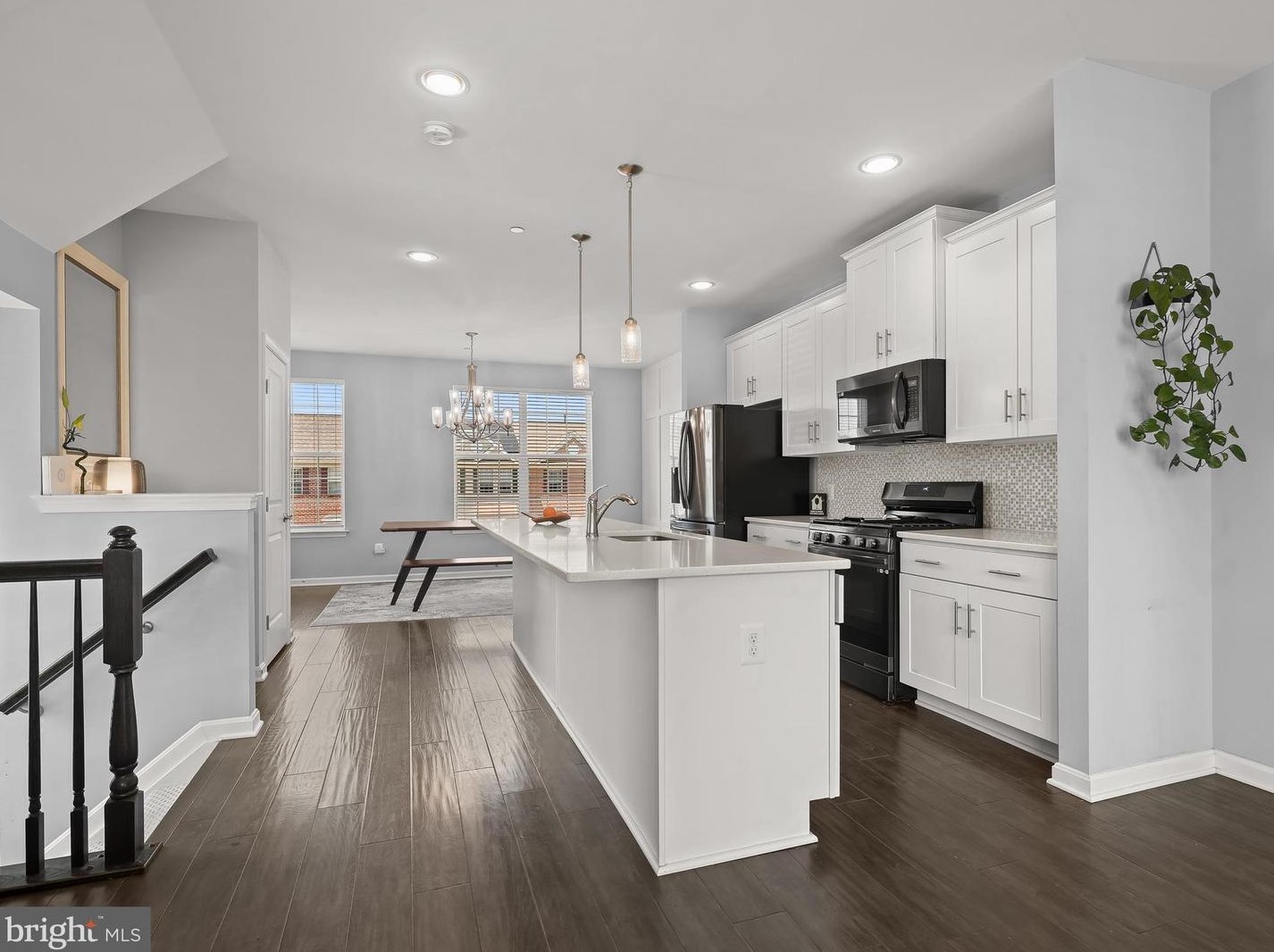 33 Ironwood Ct, Baltimore MD 21237-3962 exterior