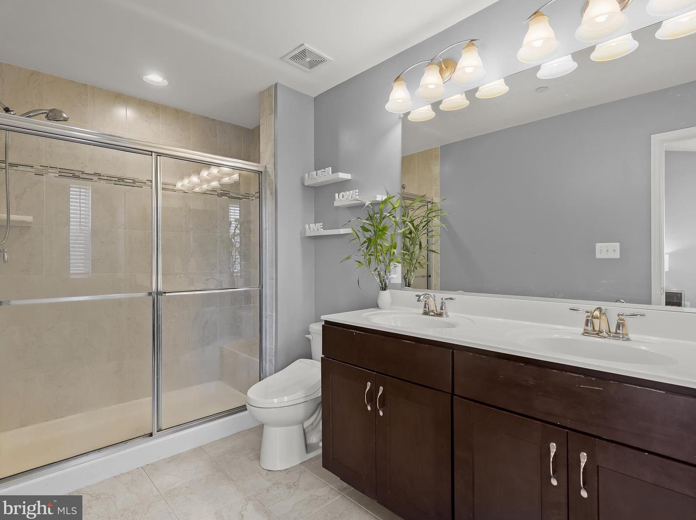 33 Ironwood Ct, Baltimore MD 21237-3962 exterior