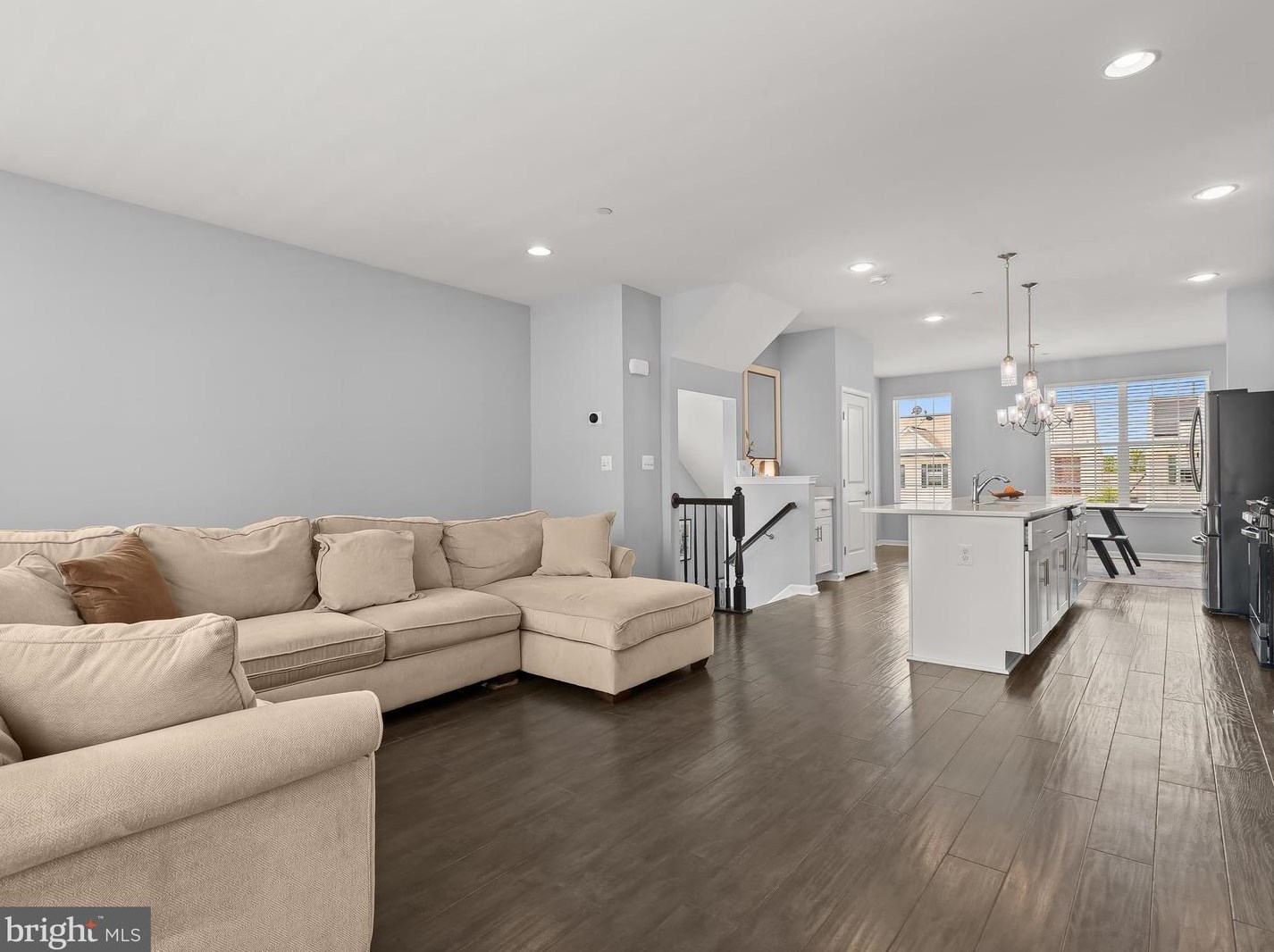 33 Ironwood Ct, Baltimore MD 21237-3962 exterior