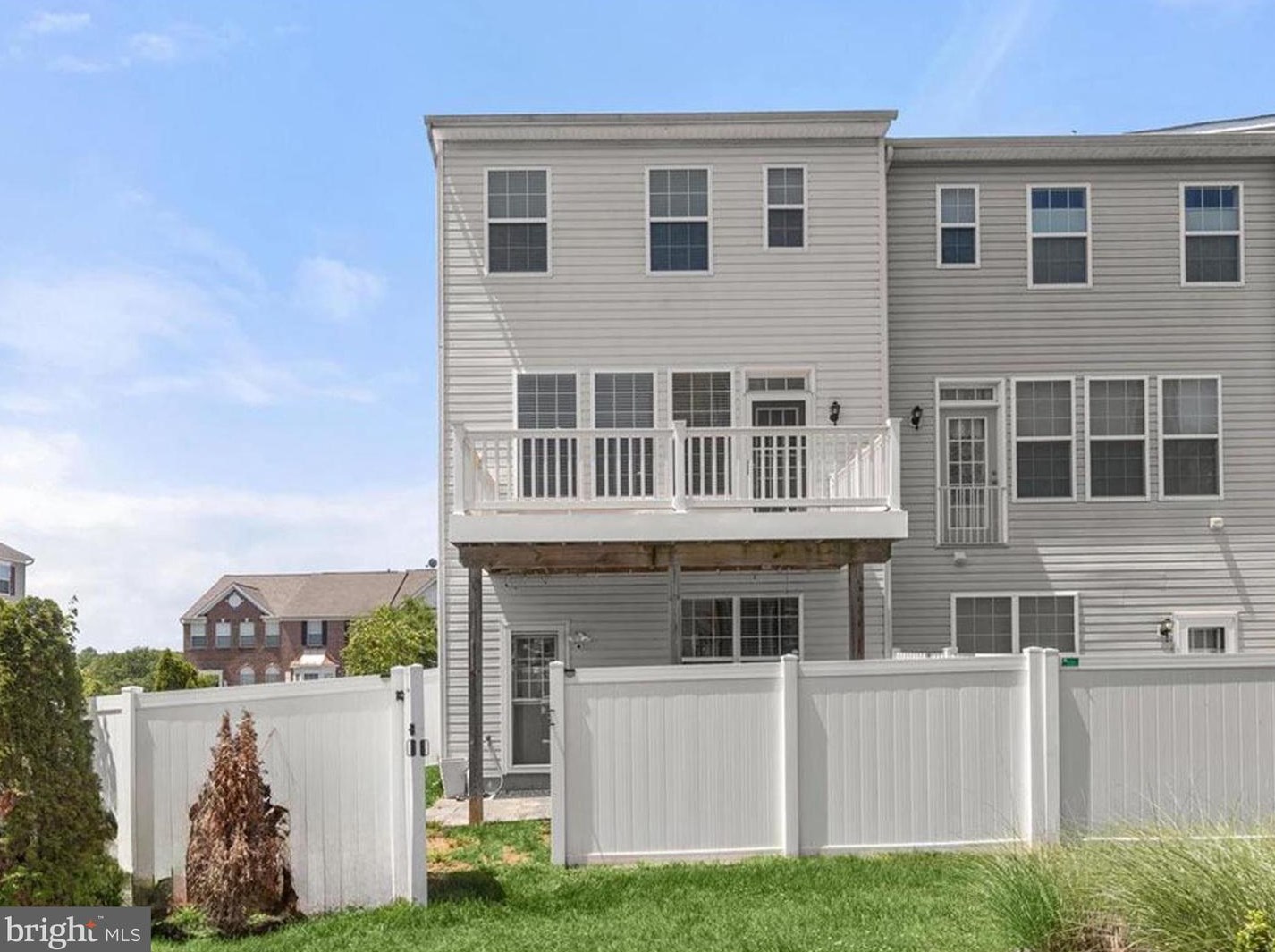 33 Ironwood Ct, Baltimore MD 21237-3962 exterior