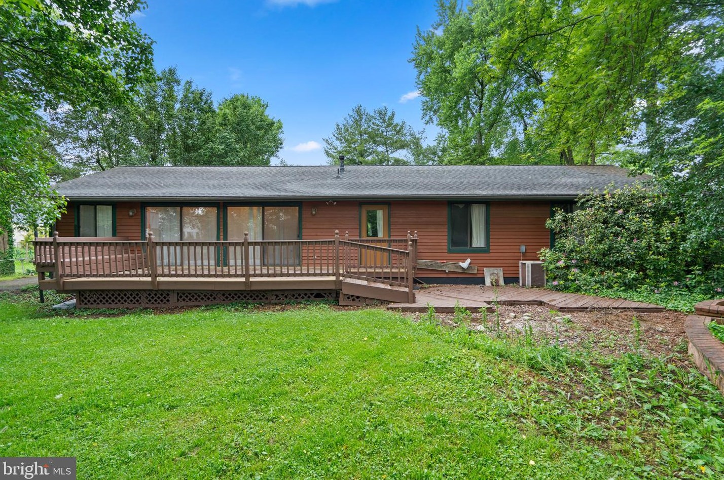 125 Newburg Ave, Baltimore MD 21228-5108 exterior