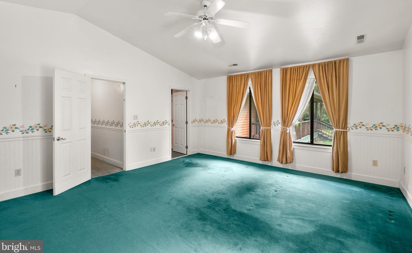 125 Newburg Ave, Baltimore MD 21228-5108 exterior