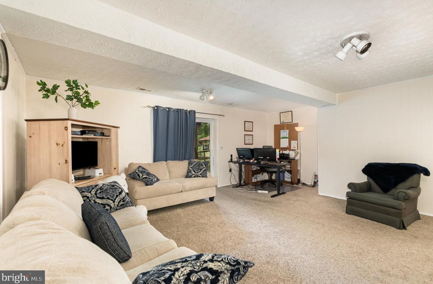 29 Bernadotte Ct, Baltimore MD 21234-8026 exterior