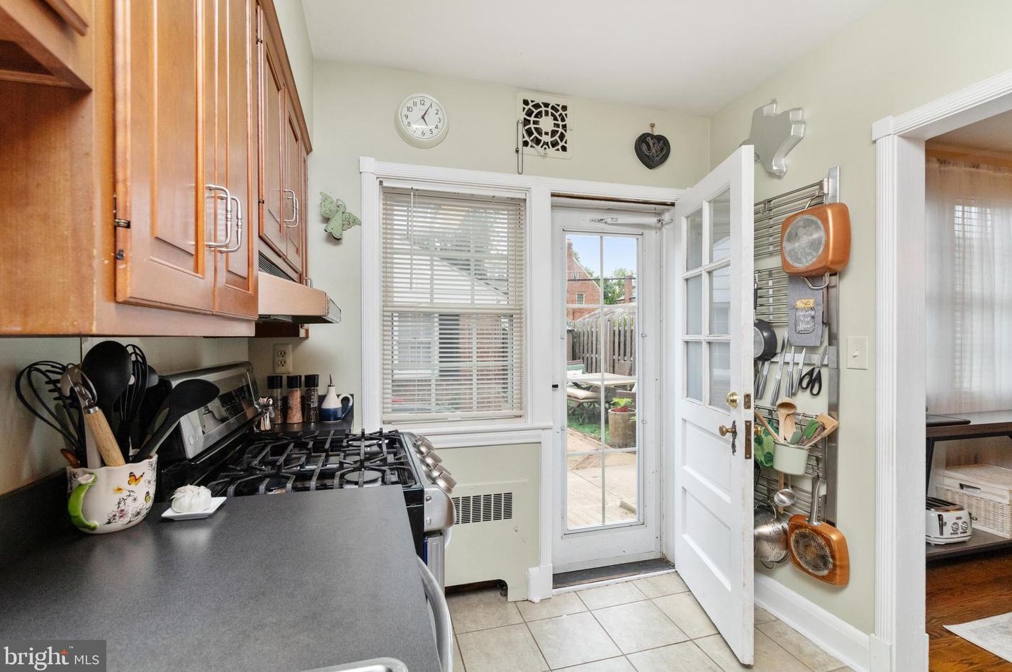 316 Regester Ave, Baltimore MD  21212-1542 exterior