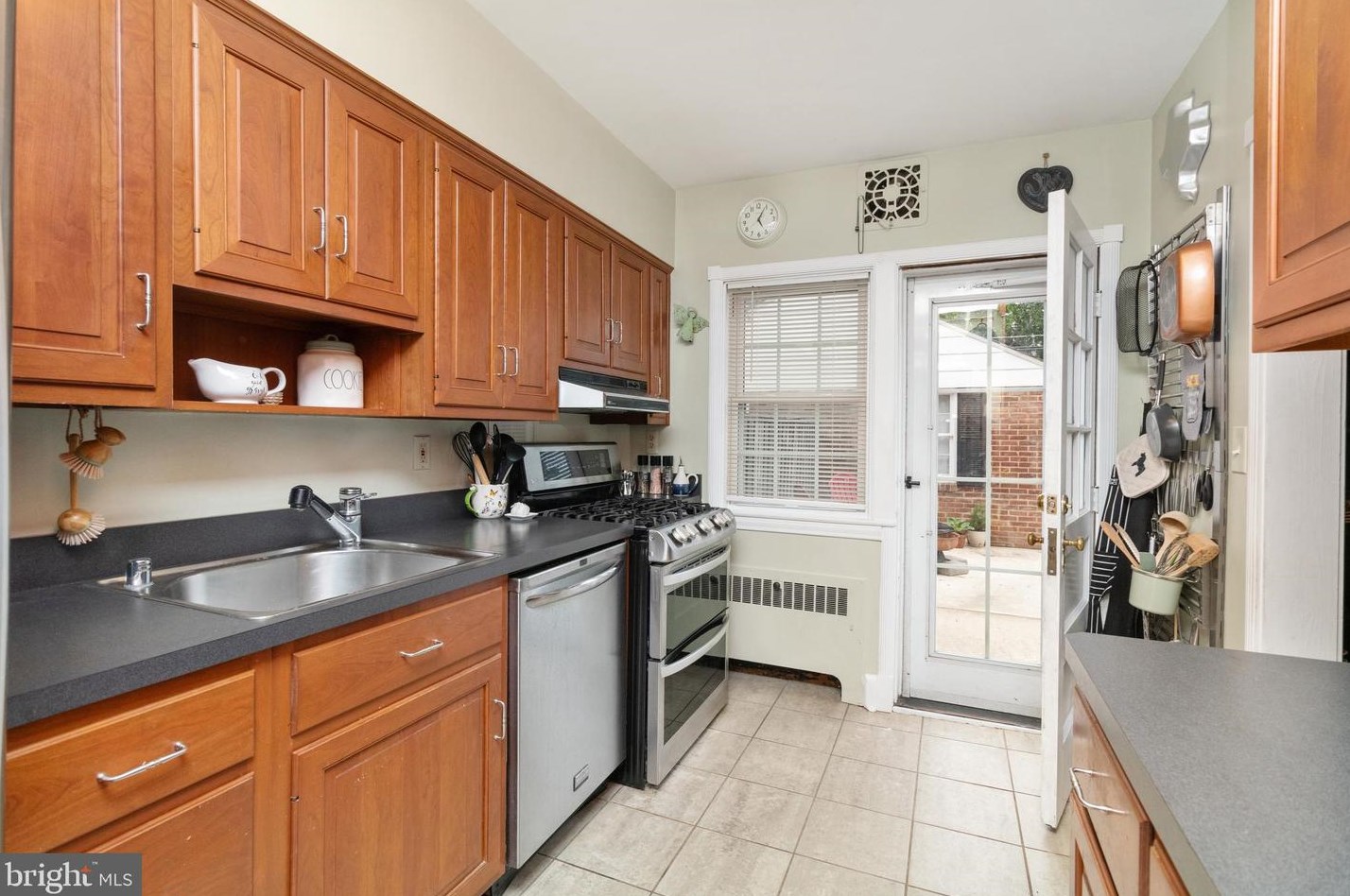 316 Regester Ave, Baltimore MD  21212-1542 exterior