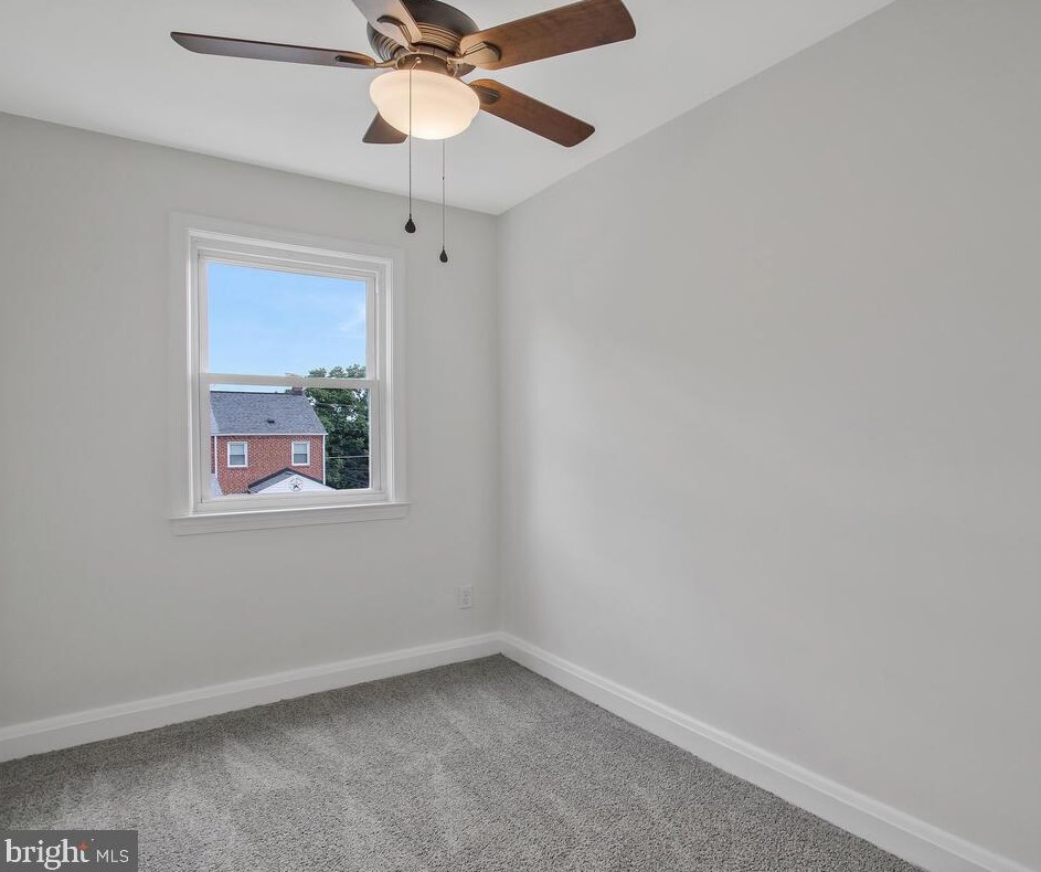 1081 Elm Rd, Baltimore MD  21240-1005 exterior