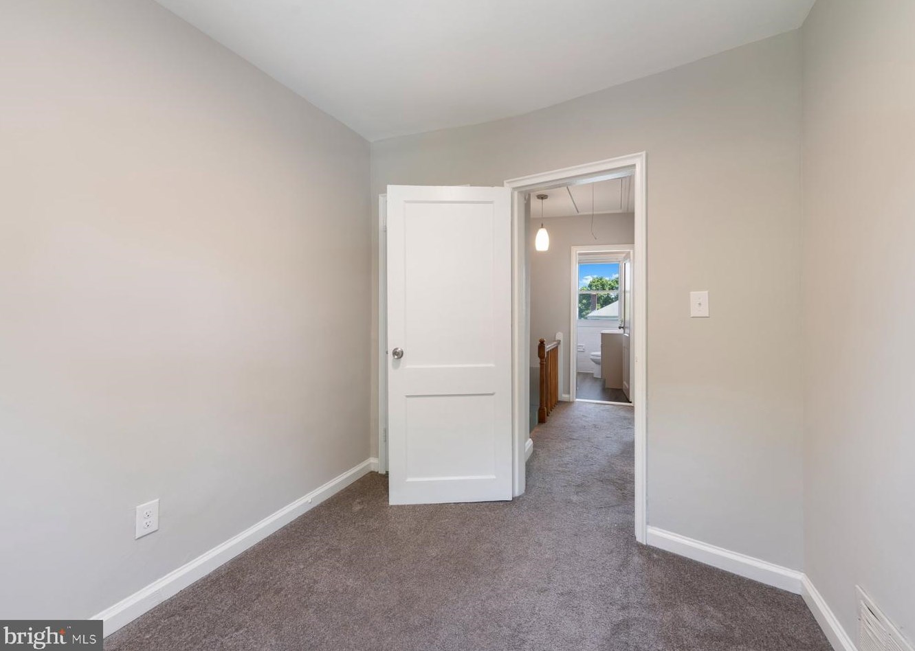 428 Westshire Dr, Baltimore MD exterior