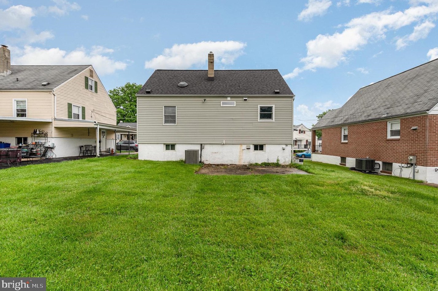 7819 Aiken Ave, Baltimore MD 21234-5402 exterior