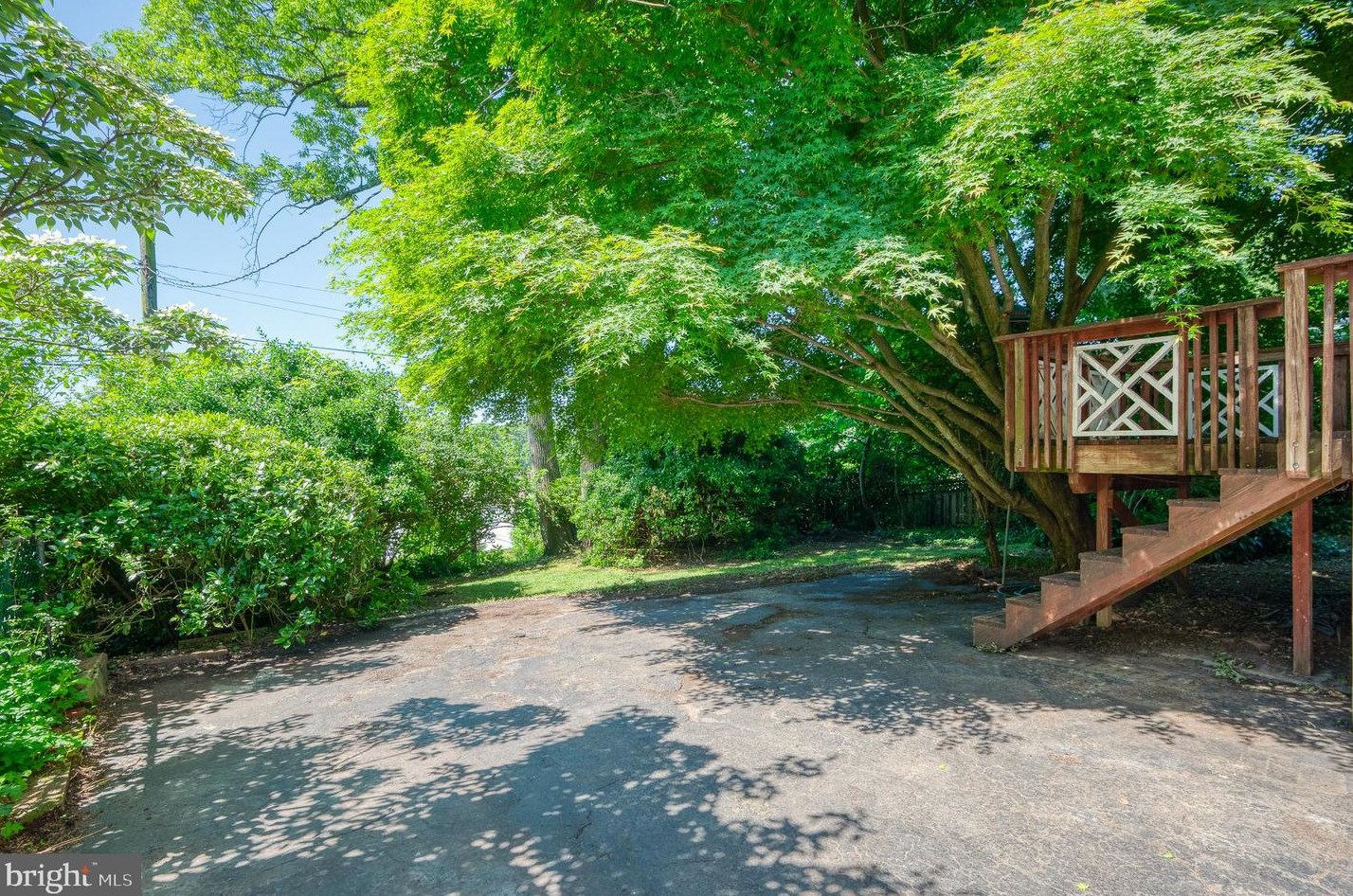 411 Alabama Rd, Baltimore MD 21204-4308 exterior