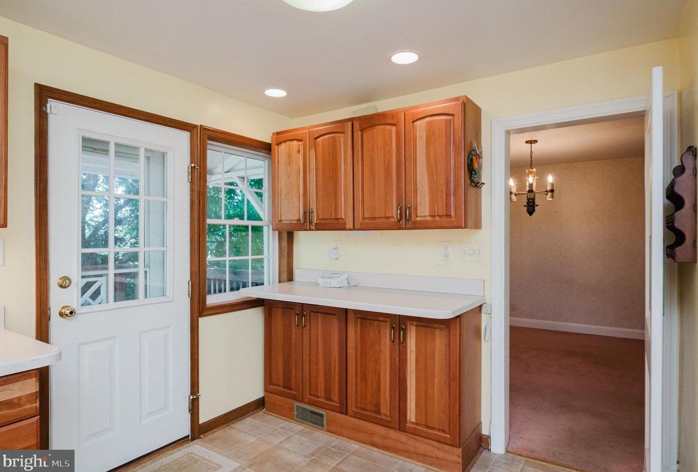 411 Alabama Rd, Baltimore MD 21204-4308 exterior