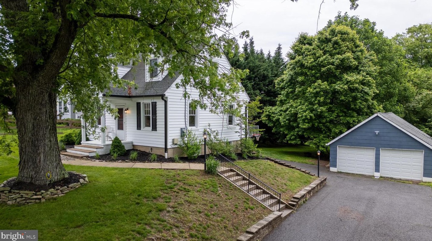 2535 Old Frederick Rd, Baltimore MD  21228-5422 exterior