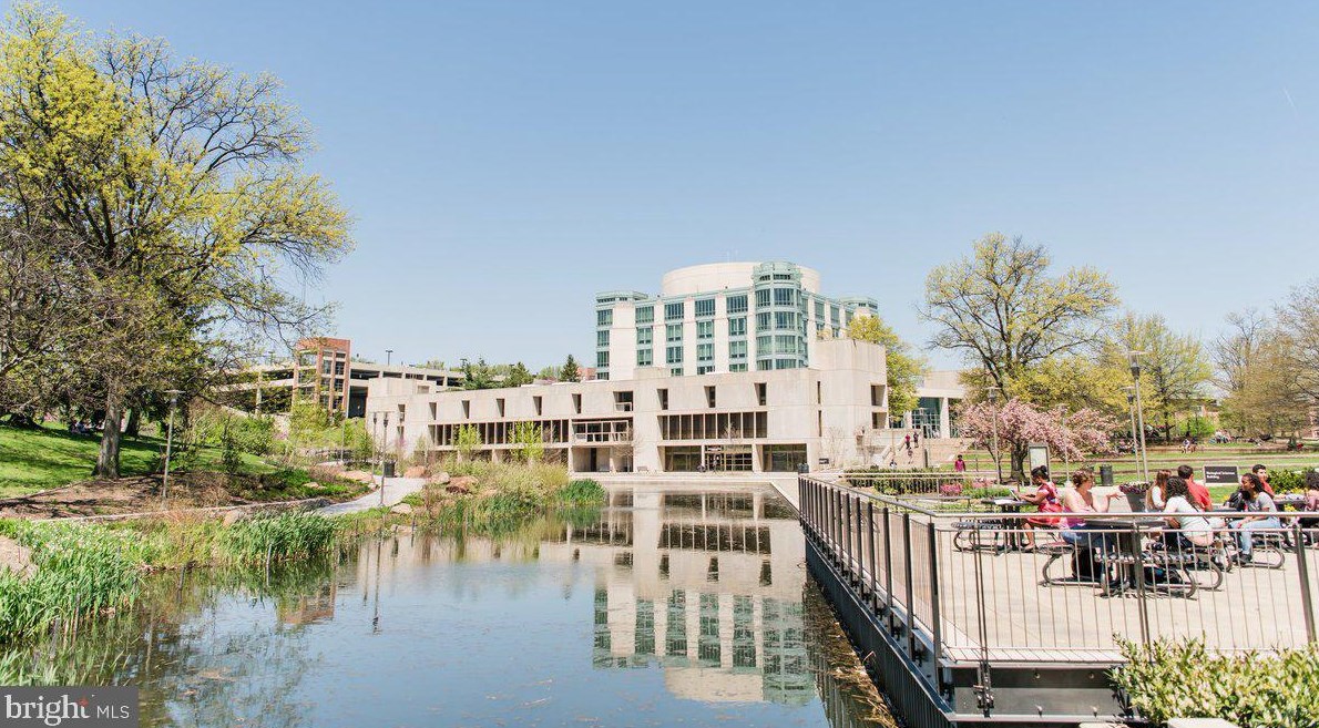 1602 Idlewilde Ave, Baltimore MD 21228-5605 exterior