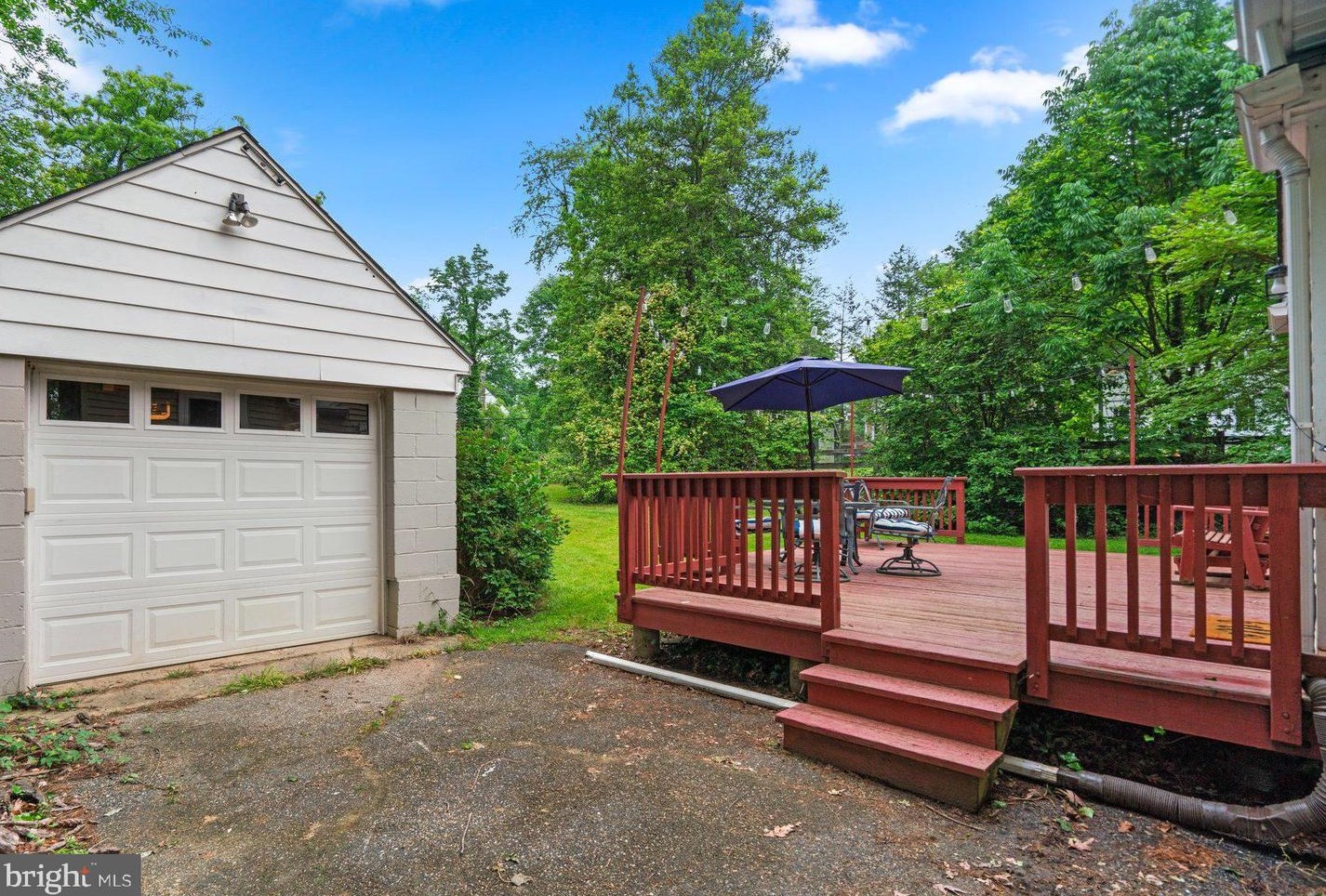 1602 Idlewilde Ave, Baltimore MD 21228-5605 exterior