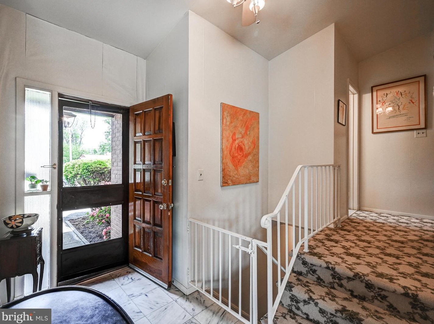 2417 Hunt Dr, Baltimore MD 21209-1547 exterior