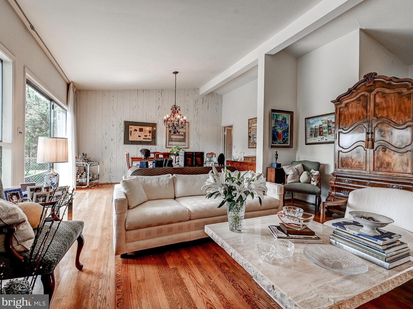 2417 Hunt Dr, Baltimore MD 21209-1547 exterior