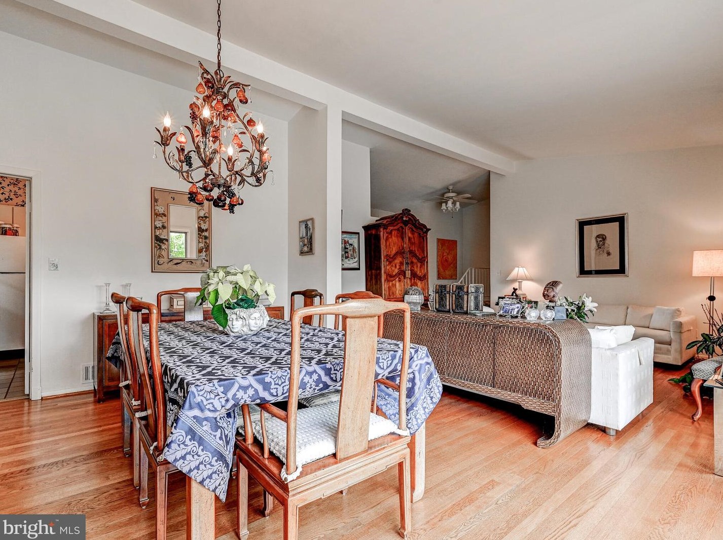 2417 Hunt Dr, Baltimore MD 21209-1547 exterior