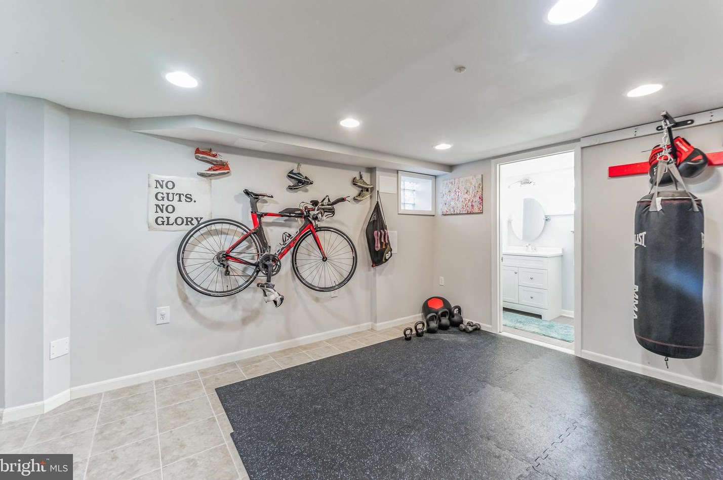 1251 Oakland Ter Rd, Baltimore MD  21227-2845 exterior